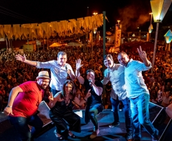 São João de São José de Piranhas é destaque e cantor Eric Land atrai mais de 10 mil pessoas no encerramento da festa