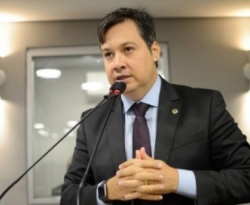 Jr. Araújo emite nota contra projeto sobre venda de prédios e terrenos em Cajazeiras
