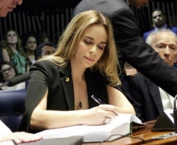 Daniella Ribeiro toma posse como primeira senadora pela PB 