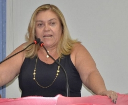 Secretária da Prefeitura de Cajazeiras lamenta falta de parceria com o Governo da PB: "Preferem penalizar as famílias carentes"