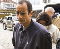 Marcelo Odebrecht deixa prisão domiciliar e visita sede da empreiteira