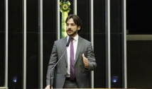 Pedro comanda audiência pública com ministro na Comissão de Educação da Câmara Federal
