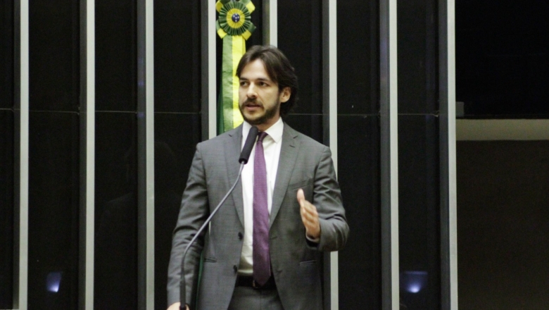 Pedro comanda audiência pública com ministro na Comissão de Educação da Câmara Federal