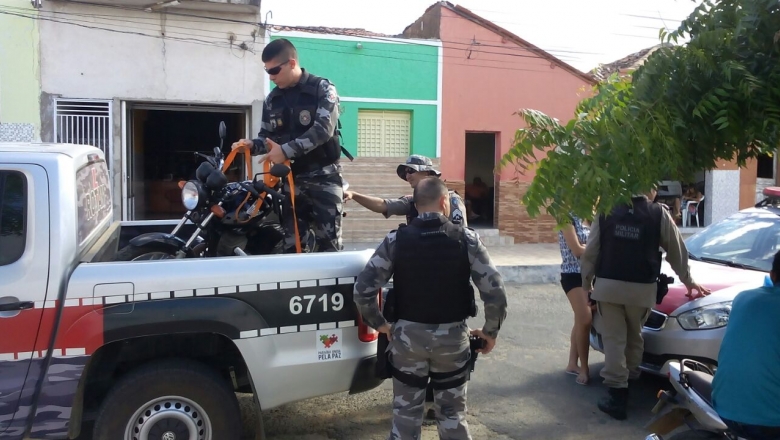 PM recupera duas motos roubadas em Cajazeiras e Bom Jesus; albergado foi preso