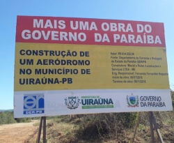 Presidente da Câmara de Uiraúna grava vídeo para mostrar obra abandonada do aeródromo 
