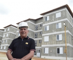 Prefeito de Cajazeiras inspeciona Residencial e construtora agiliza conclusão de obras do conjunto habitacional