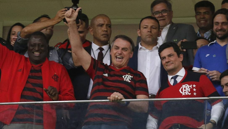 Em defesa de Moro, Bolsonaro diz que legado do ex-juiz contra a corrupção 'não tem preço' 