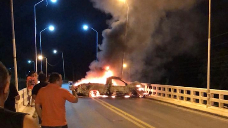 Bandidos ateam fogo em carro para impedir chegada da polícia após explosão de banco em São João do Rio do Peixe