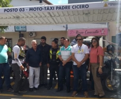 Prefeito Zé Aldemir e SCTrans entregam mais duas coberturas de postos de moto-táxi em Cajazeiras