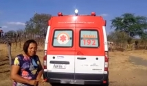 Vereadora de Pombal grava vídeo e mostra ambulância do SAMU abandonada na BR 230 por falta de combustível
