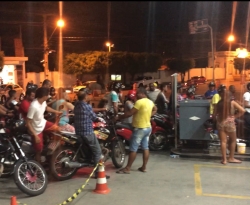 Mototaxistas de Cajazeiras enfrentam fila para abastecer e temem paralisação de parte do serviço