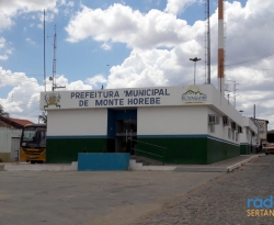 Prefeito exonera comissionados e contratados da Prefeitura de Monte Horebe