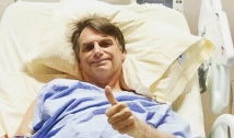 Bolsonaro evolui bem após cirurgia no intestino, diz boletim médico
