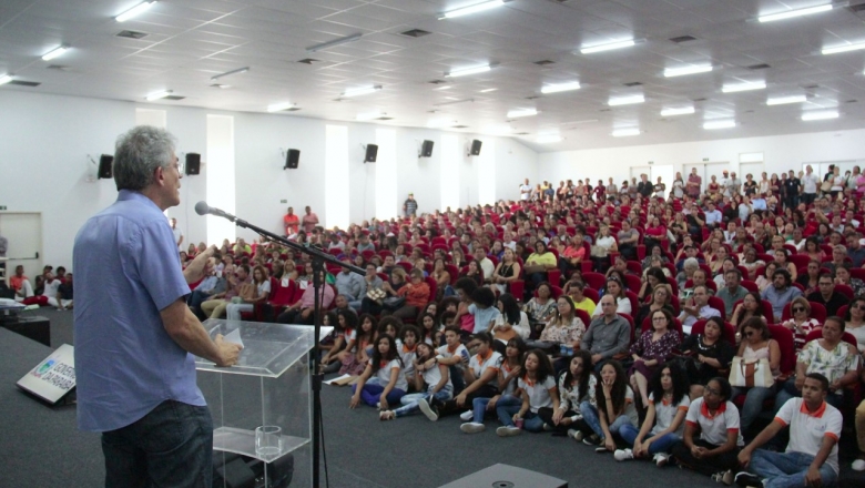 Ricardo anuncia expansão das Escolas Integrais, lança edital da agricultura familiar e abre matrículas para o ano letivo 2019