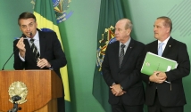 Bolsonaro: decreto devolve ao povo liberdade de decidir sobre armas
