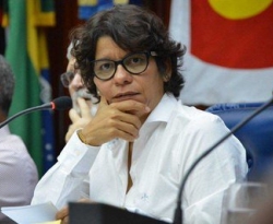 Após medidas cautelares, Estela Bezerra pode atuar normalmente na ALPB, diz justiça