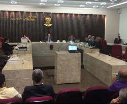 TCE aprecia recurso de ex-prefeitos e julga as contas de oito municípios na sessão desta 4ª feira