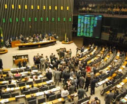 Câmara Federal gastou R$ 37 milhões, sendo R$ 404 mil com auxílio-mudança para os parlamentares paraibanos