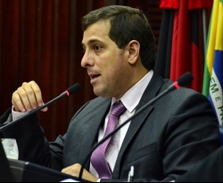 Presidente da ALPB revela que aumento salarial dos deputados não deve acontecer