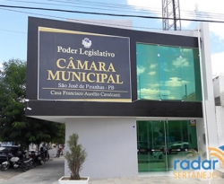 Câmara Municipal de São José Piranhas paga R$ 3 mil de locação por um carro popular