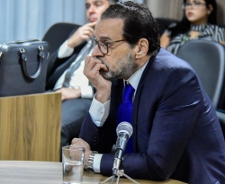 Juiz concede liberdade ao ex-ministro Henrique Alves 