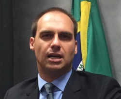 Eduardo Bolsonaro se retrata e nega volta do AI-5
