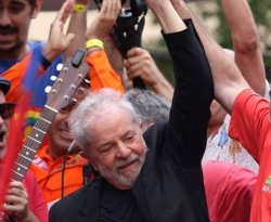 TRF-4 alega 'copia e cola' para suspender sentença e abre brecha para anular condenação de Lula