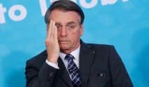 Bolsonaro assina carta de desfiliação do PSL 