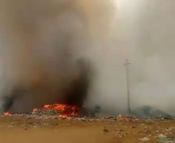 Moradores de Cajazeiras reclamam da fumaça liberada pelo lixão; veja vídeo