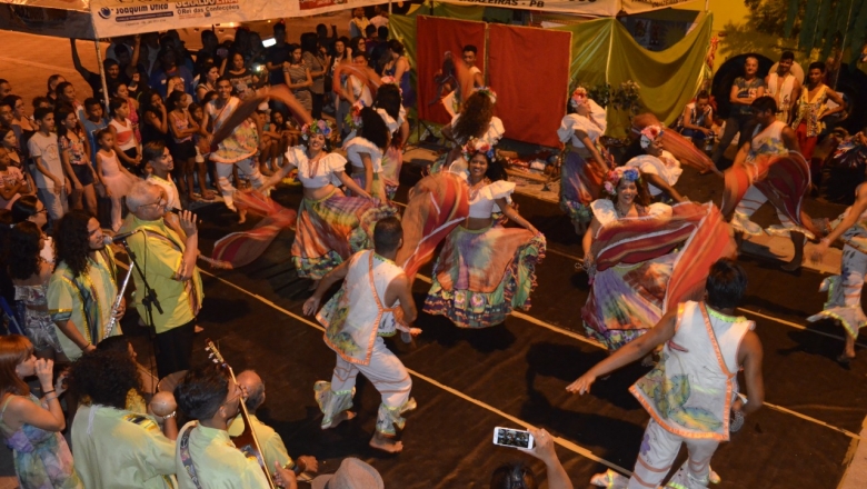 Rota do Sol: apresentações de Balé da Amazônia e de Companhia do Peru empolgam público em Cajazeiras