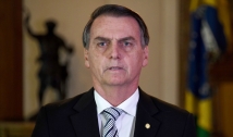 Bolsonaro assina decreto que retira autonomia dos reitores para fazer nomeações