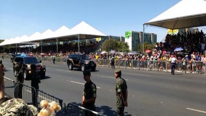 Policiais Federais são aplaudidos como heróis em desfile do 7 de Setembro em Brasilia