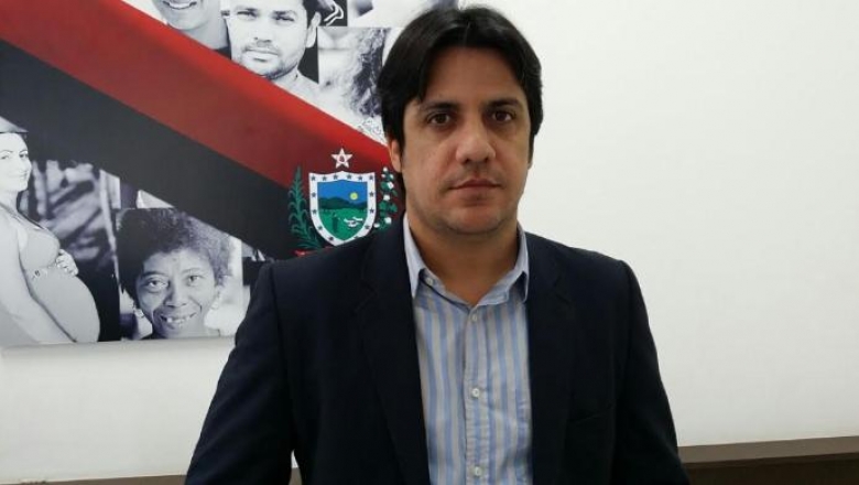 Luís Torres acusa Cartaxo de crime eleitoral e cutuca Manoel Júnior: "Não posso dar atenção a bandido"