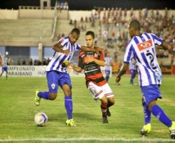 Atlético de Cajazeiras leva gol no finalzinho e fica no empate com o Campinense