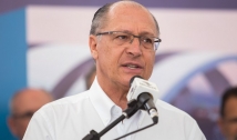 Alckmin começa campanha presidencial pelo Nordeste falando sobre renda e seca