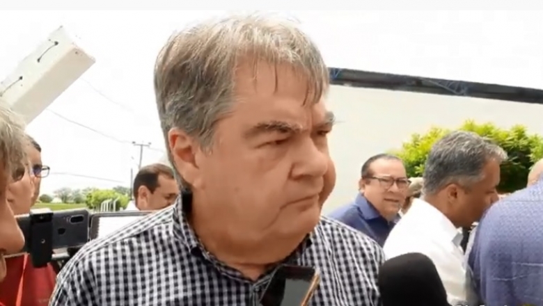 Lindolfo Pires se irrita com perguntas de jornalistas e desconversa sobre rompimento com João Estrela