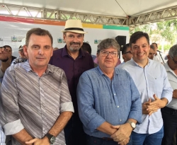 Governador inaugura escolas, rodovias e assina ordem de serviço da obra de asfaltamento da estrada de Boqueirão Piranhas