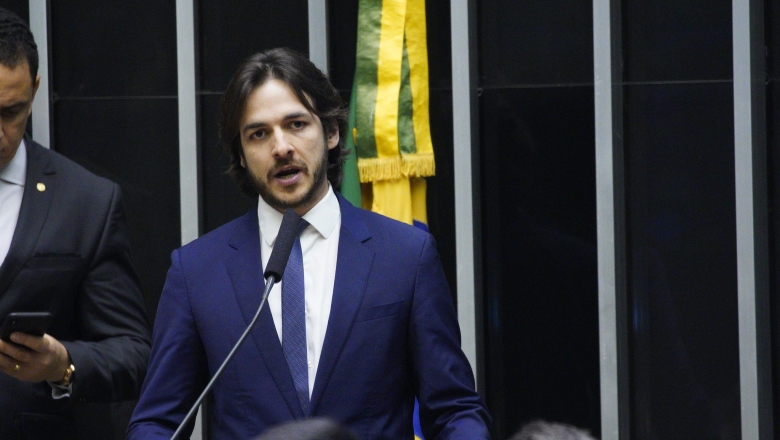 Pedro defende urgência na votação do Fundeb, que prevê aumento para 20% no repasse para estados e municípios