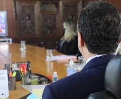 Ministro Luís Roberto Barroso se reúne por videoconferência com presidentes dos 27 TREs