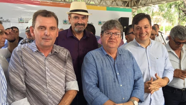 Governador da PB libera e DER autoriza início das obras de asfaltamento da estrada de Boqueirão de Piranhas