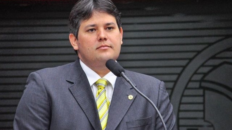 MPPB denuncia prefeito afastado de Patos por falsidade ideológica