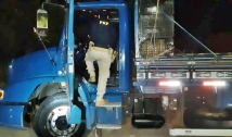 PRF flagra motorista dirigindo caminhão após consumo de anfetamina na BR 230 em Cajazeiras