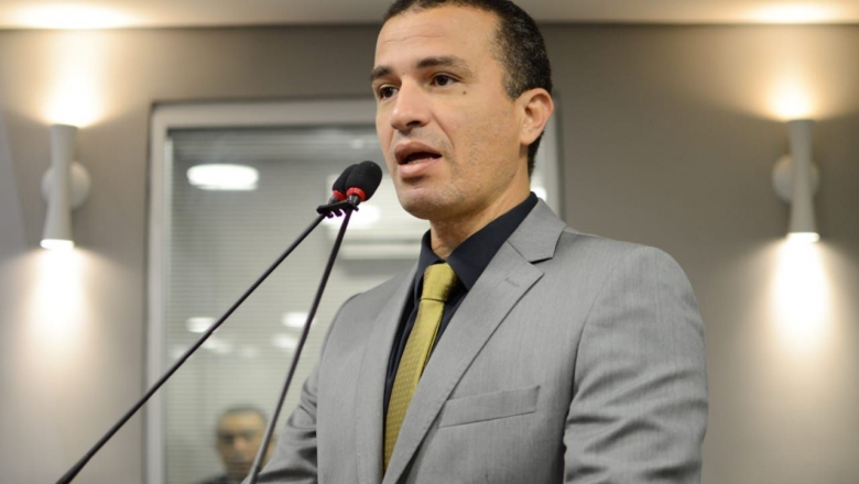 Após anunciar sua desistência da candidatura em Patos, Dr. Érico se cala e não atende imprensa 