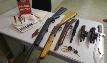 Polícia apreende armas, drogas e prende três suspeitos de tentativa de homicídio no Sertão
