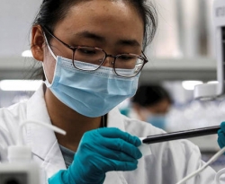 Covid-19: China diz que OMS aprovou uso emergencial de vacina 