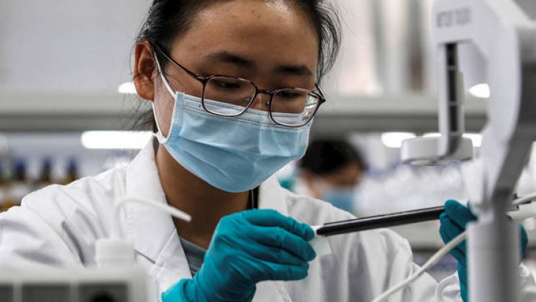 Covid-19: China diz que OMS aprovou uso emergencial de vacina 