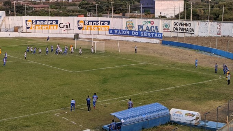Atlético de Cajazeiras leva gol aos 50 minutos do segundo tempo e perde na estreia da Série D