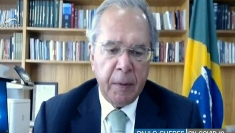 'Jamais esteve sob análise privatizar o SUS', afirma Guedes