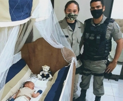 Em Cajazeiras, Polícia Militar salva recém-nascido de apenas oito dias de vida