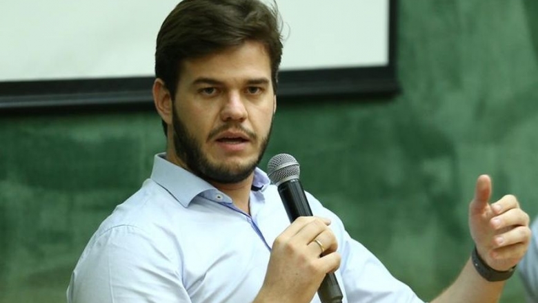 Bruno Cunha Lima é eleito prefeito em primeiro turno na cidade de Campina Grande